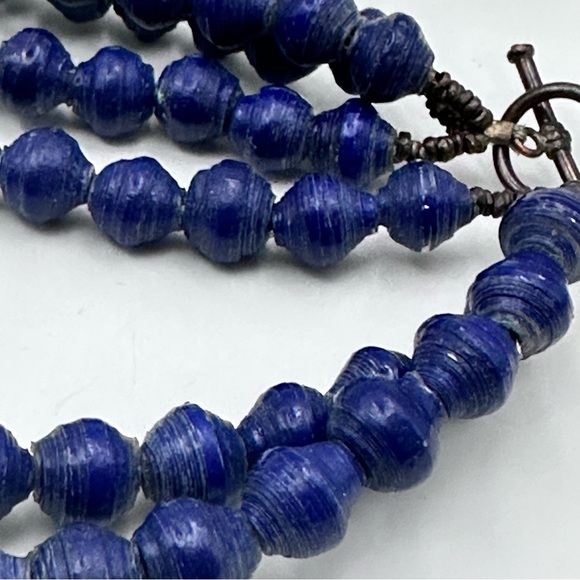 AKOLA NECKLACE HANDMADE RICE PAPER BEADS COBALT BLUE BRASS TONE MALTESE CROSS - Picture 12 of 16
